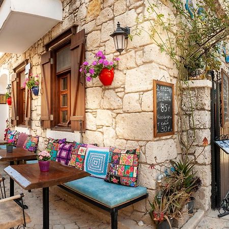 Flores Hotel Alacati Exterior photo
