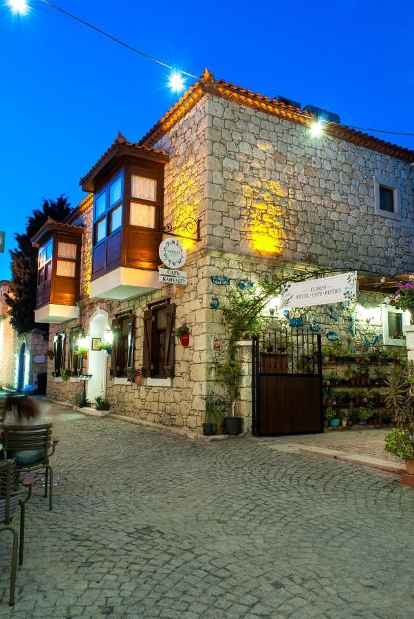 Flores Hotel Alacati Exterior photo
