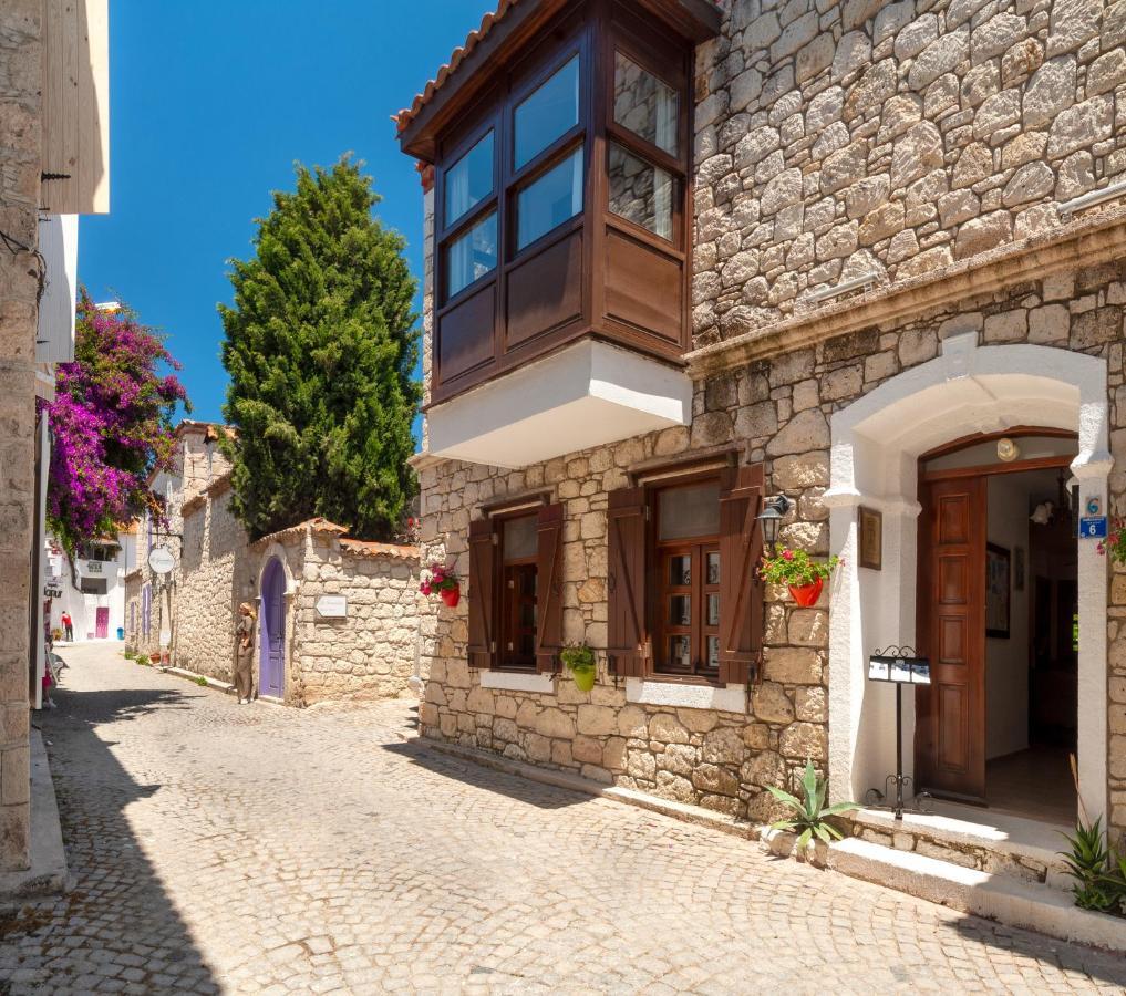 Flores Hotel Alacati Exterior photo