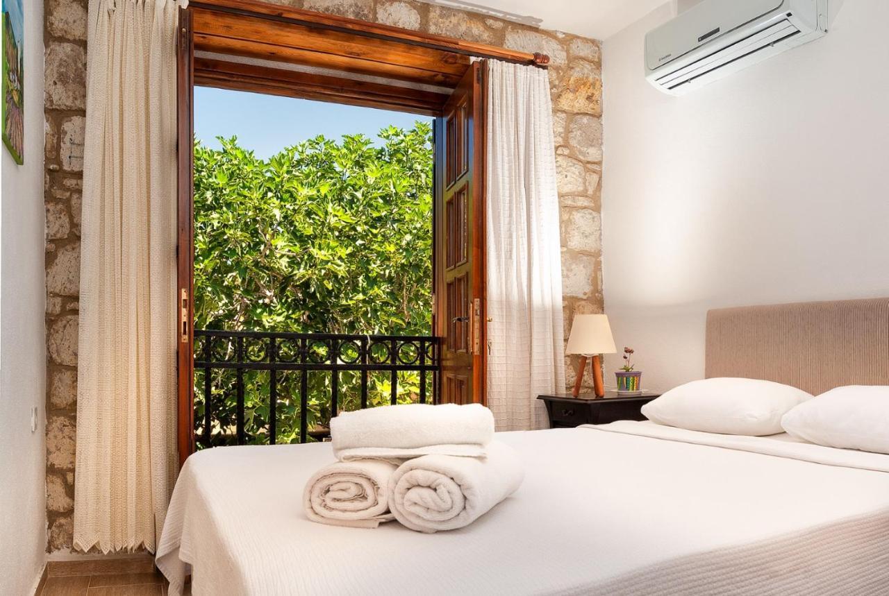 Flores Hotel Alacati Exterior photo